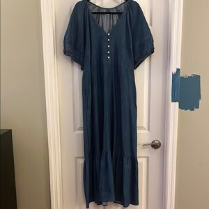 Old Navy Blue Maxi Sundress with V-Neck, pockets and Dolman Sleeves
